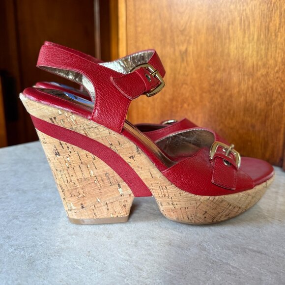 Sofft Red Wedge Sandals * Size 7.5 * EUC - Picture 2 of 8